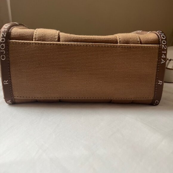 MARC JACOBS The Jacquard Small Tote Bag – Camel - Authentic - New Without Tags - Picture 2 of 9
